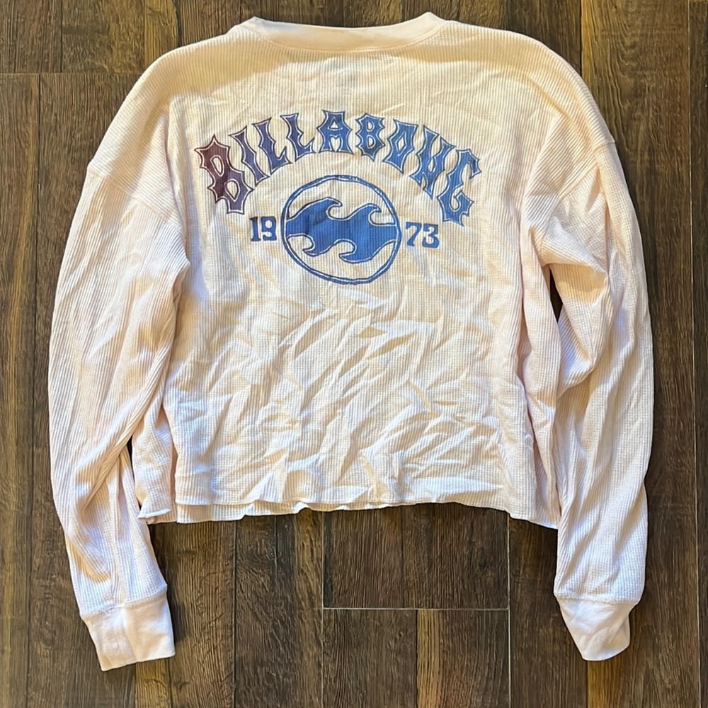 Long sleeved cropped shirt